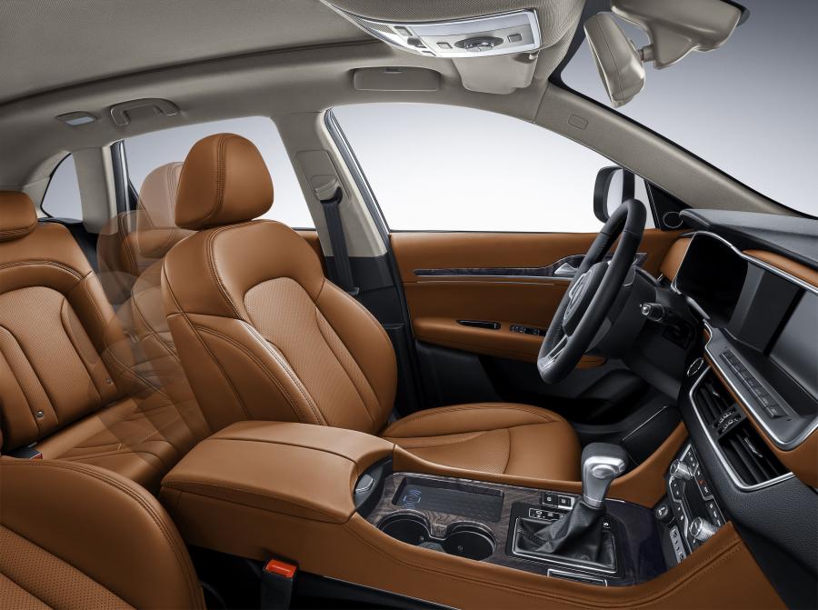 Интерьер Zotye T600 Coupe 2017 года  (фото 19 из 24)